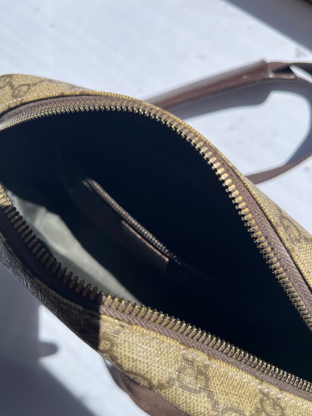 Gucci Brown and Beige Monogram Messenger Bag - Picture 5 of 5